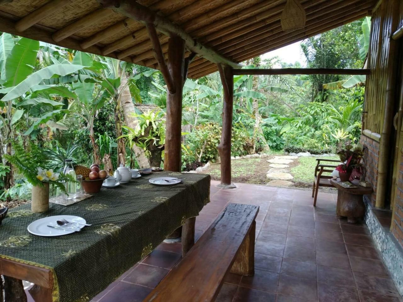 Bali Mountain Forest Cabin Penebel Exterior photo