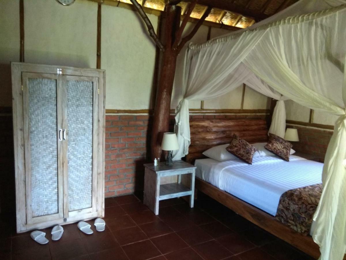 Bali Mountain Forest Cabin Penebel Exterior photo